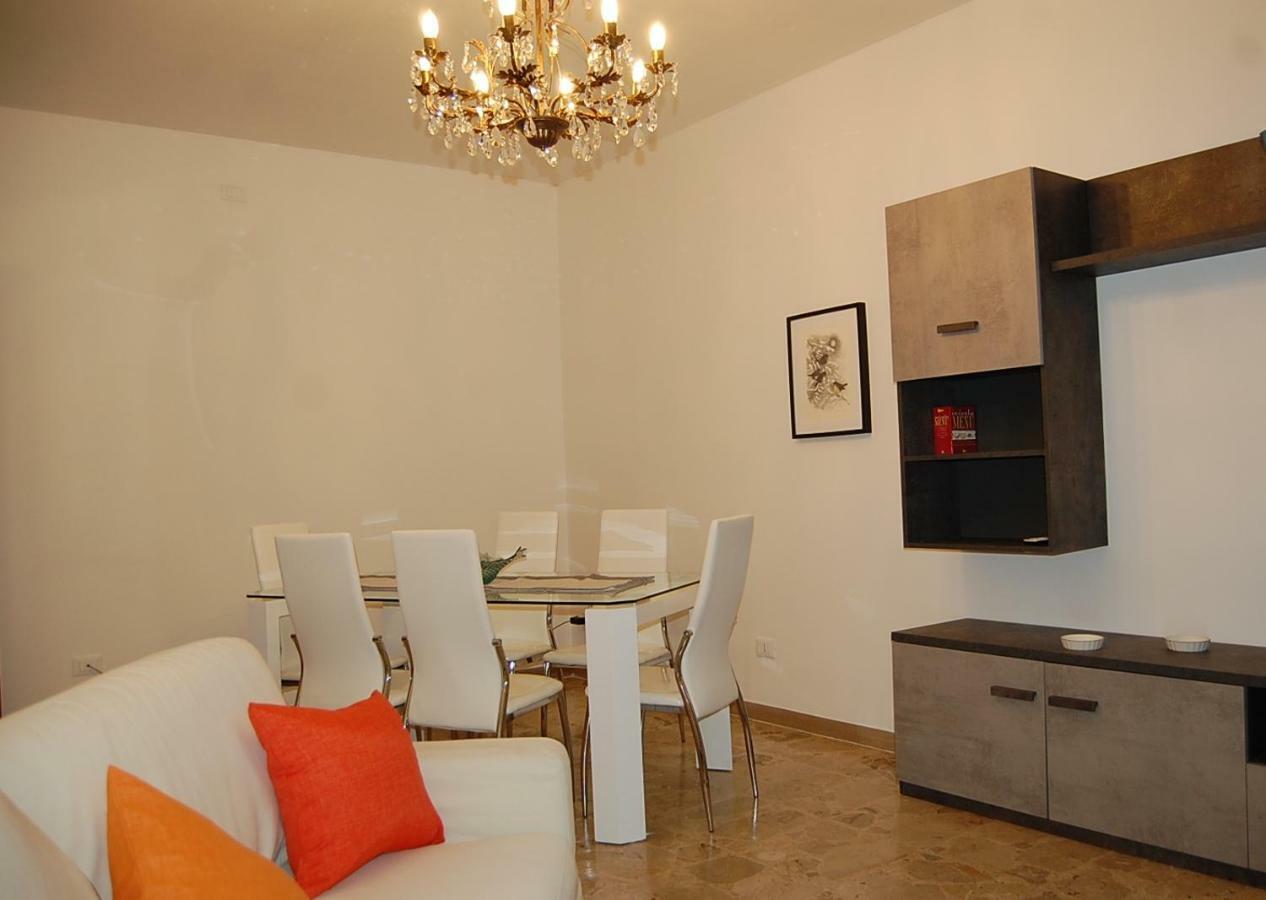 Laura Apartment Venice 4 P. 15 M To Venice Mestre Exterior photo